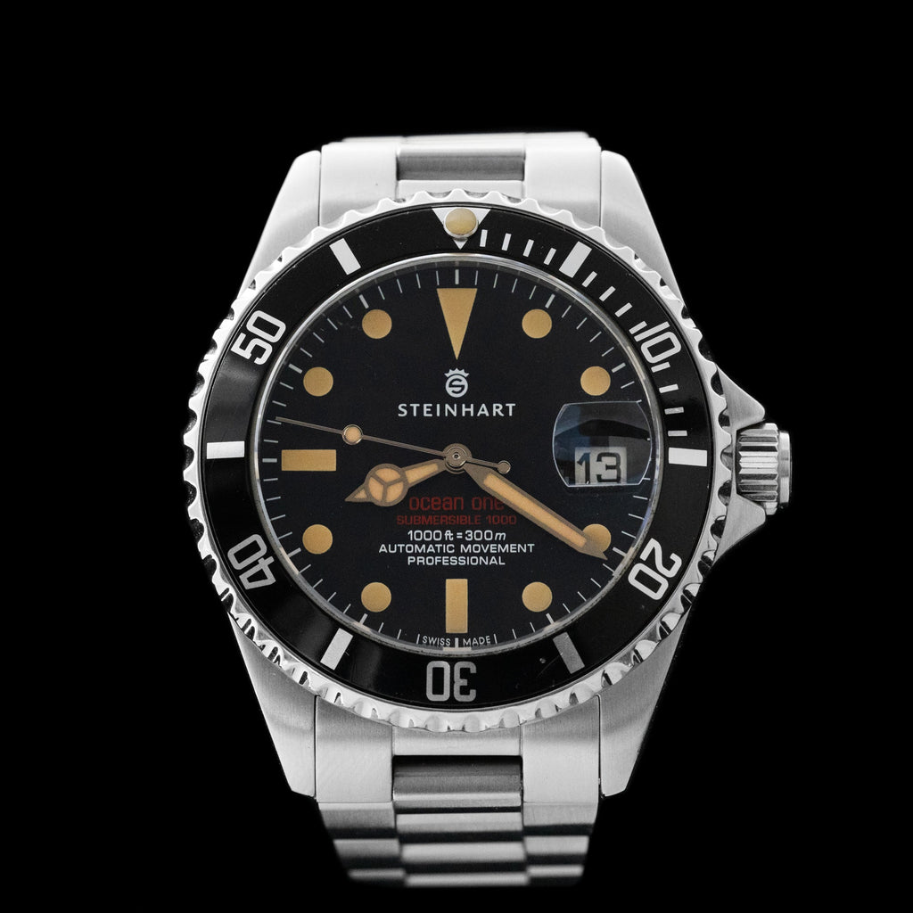 Ocean Vintage Red 39 Steinhart Ocean One Vintage Red Automatic